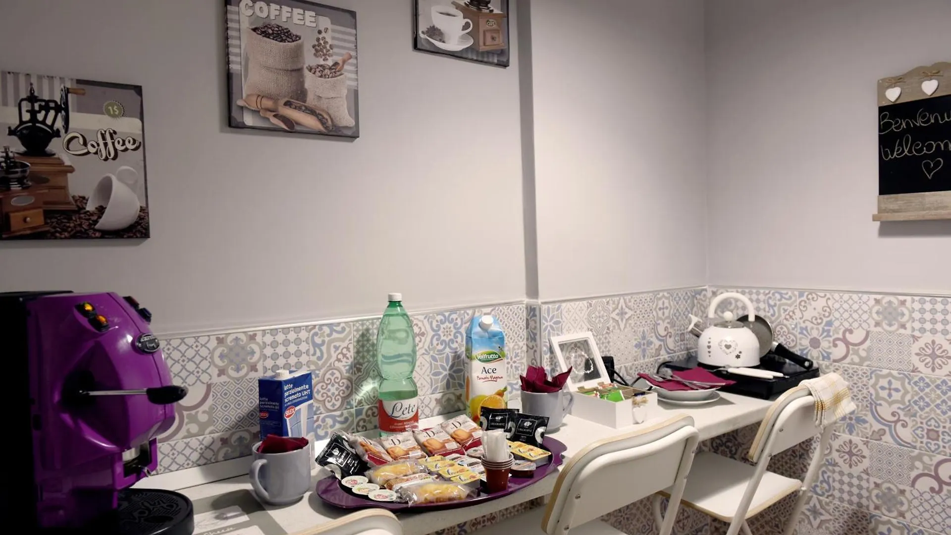 Montesantogroup Sorrento Room Naples