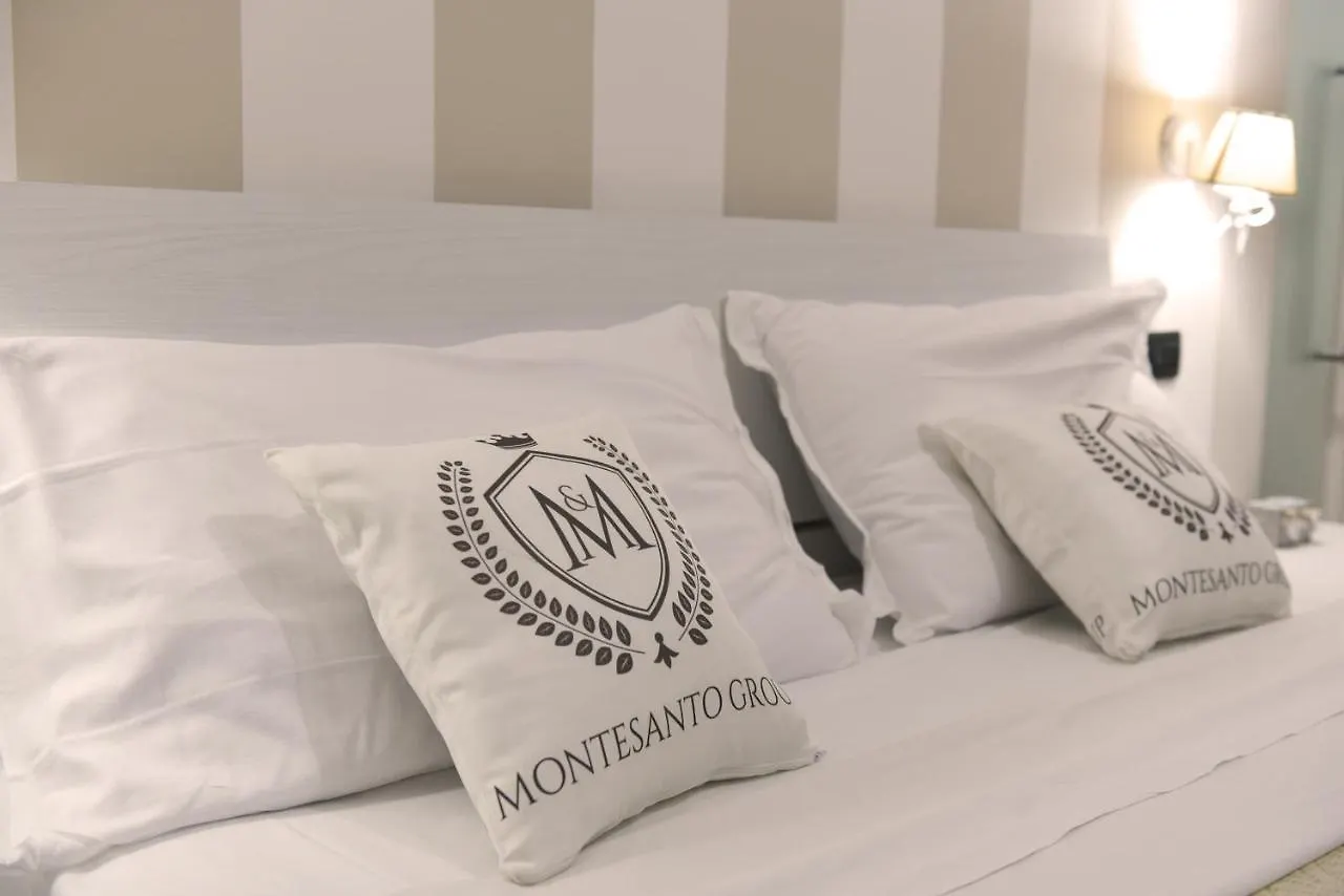ベッド・アンド・ブレックファスト Montesantogroup Sorrento Room ナポリ